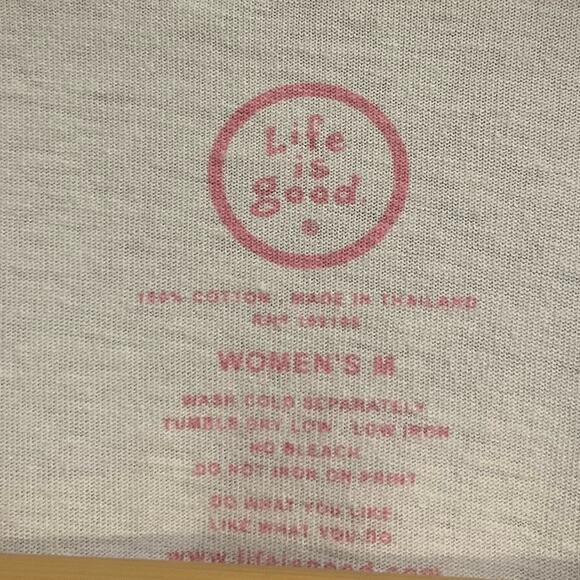Life Is Good Snowflake T-Shirt - Picture 2 of 2